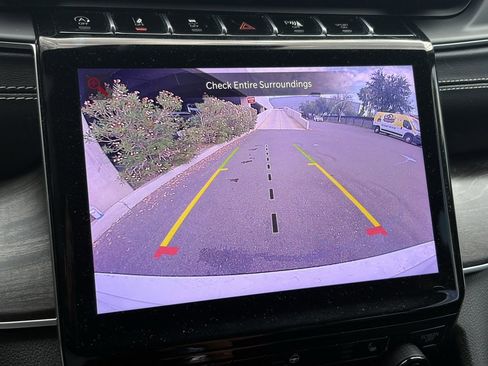 Certified 2023 Jeep Grand Cherokee L Limited w/ Black Appearance Package image 19