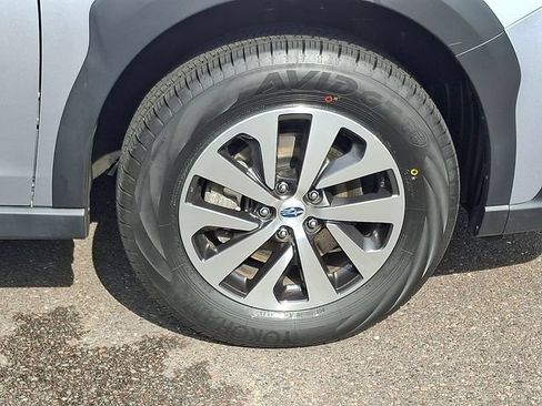 Certified 2024 Subaru Outback Premium AWD/4WD image 8
