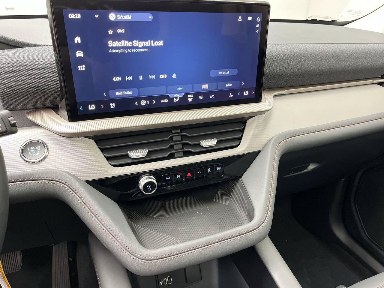 New 2026 Ford Explorer Active w/ Active Comfort Package AWD/4WD image 19