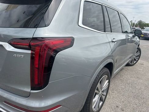 Used 2025 Cadillac XT6 Premium Luxury w/ Technology Package image 2