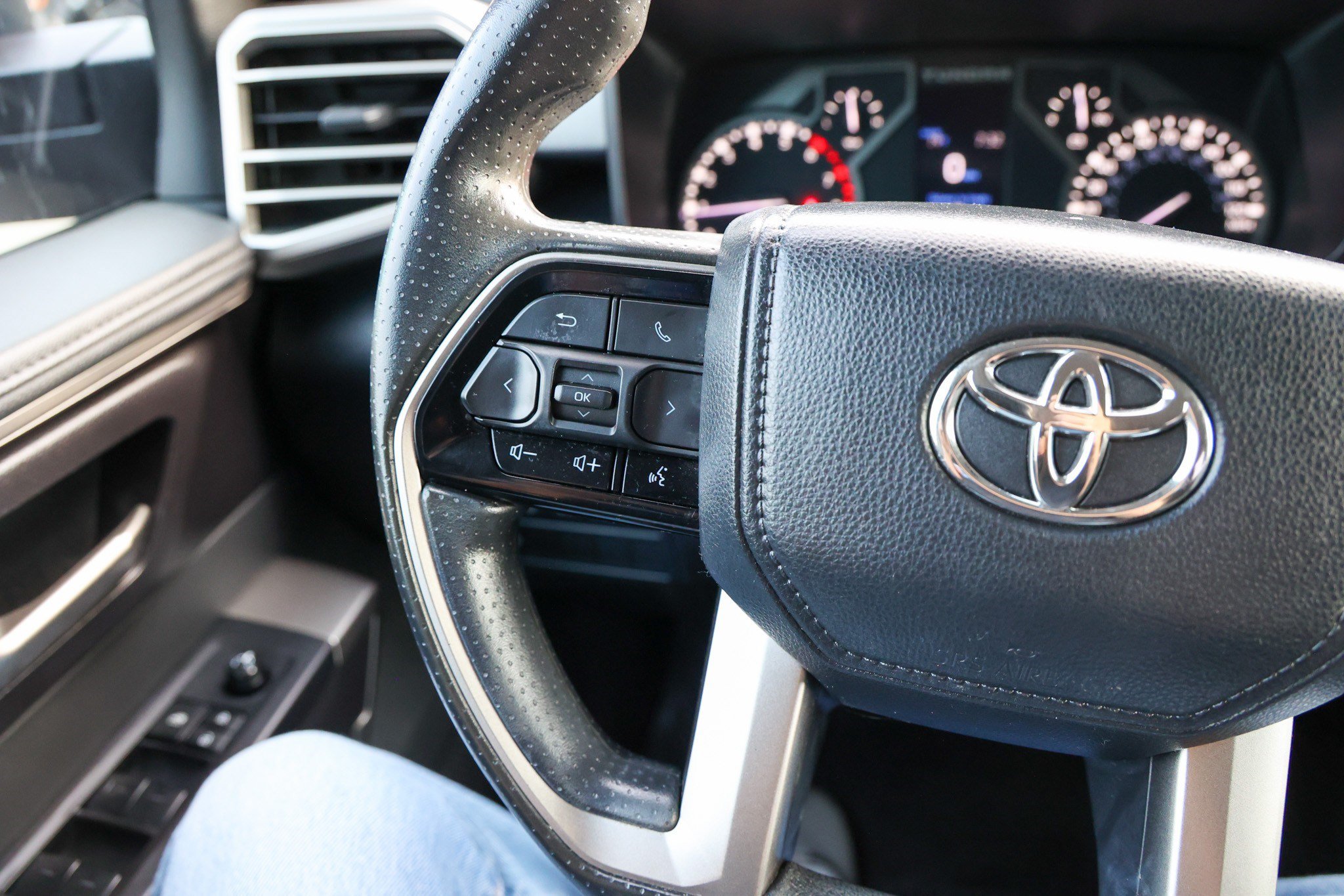 Used 2024 Toyota Tundra SR5 AWD/4WD image 20