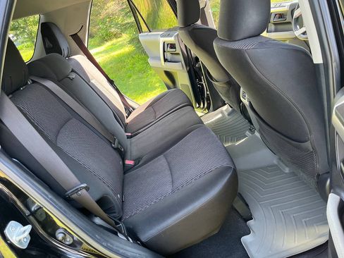 Used 2013 Toyota 4Runner SR5 AWD/4WD image 6