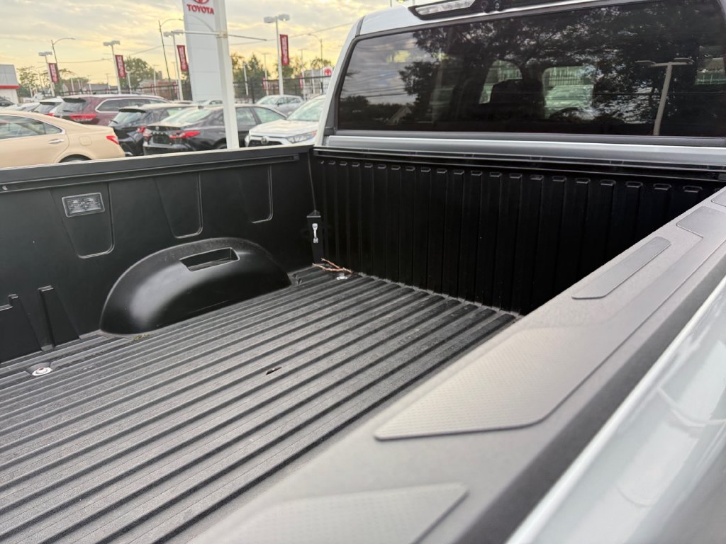 Used 2024 Toyota Tundra Limited AWD/4WD image 23