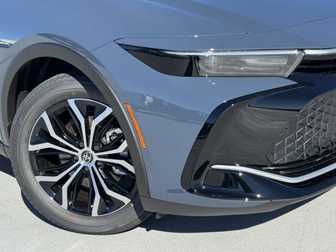 New 2026 Toyota Crown XLE image 10