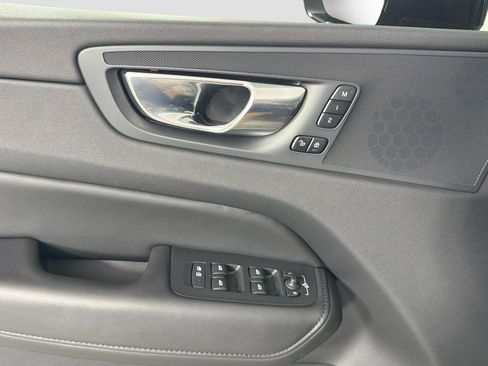 Certified 2024 Volvo XC60 B5 Plus w/ Protection Package Premier AWD/4WD image 17