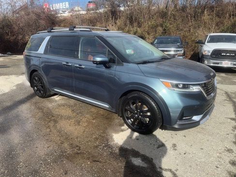 Used 2022 Kia Carnival SX image 7