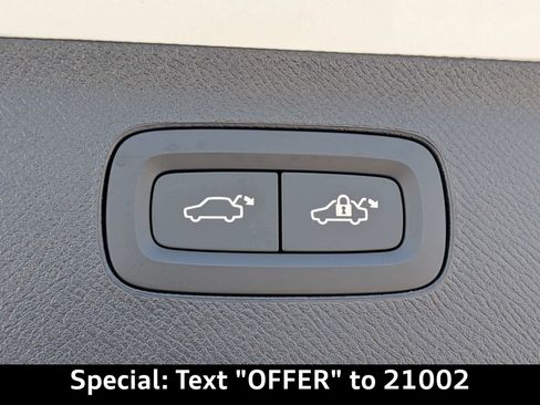Used 2026 Volvo XC90 B6 Ultra w/ Protection Package AWD/4WD image 16