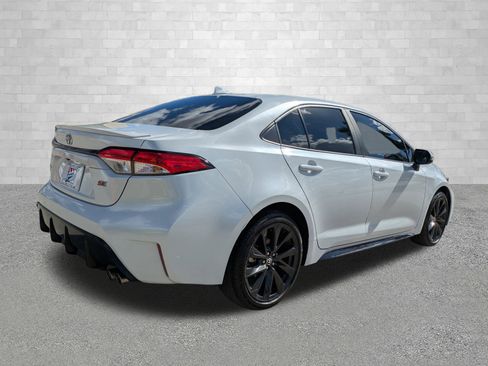 Used 2023 Toyota Corolla SE image 2