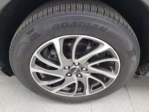 Used 2020 Lincoln Corsair AWD w/ Equipment Group 101A image 31