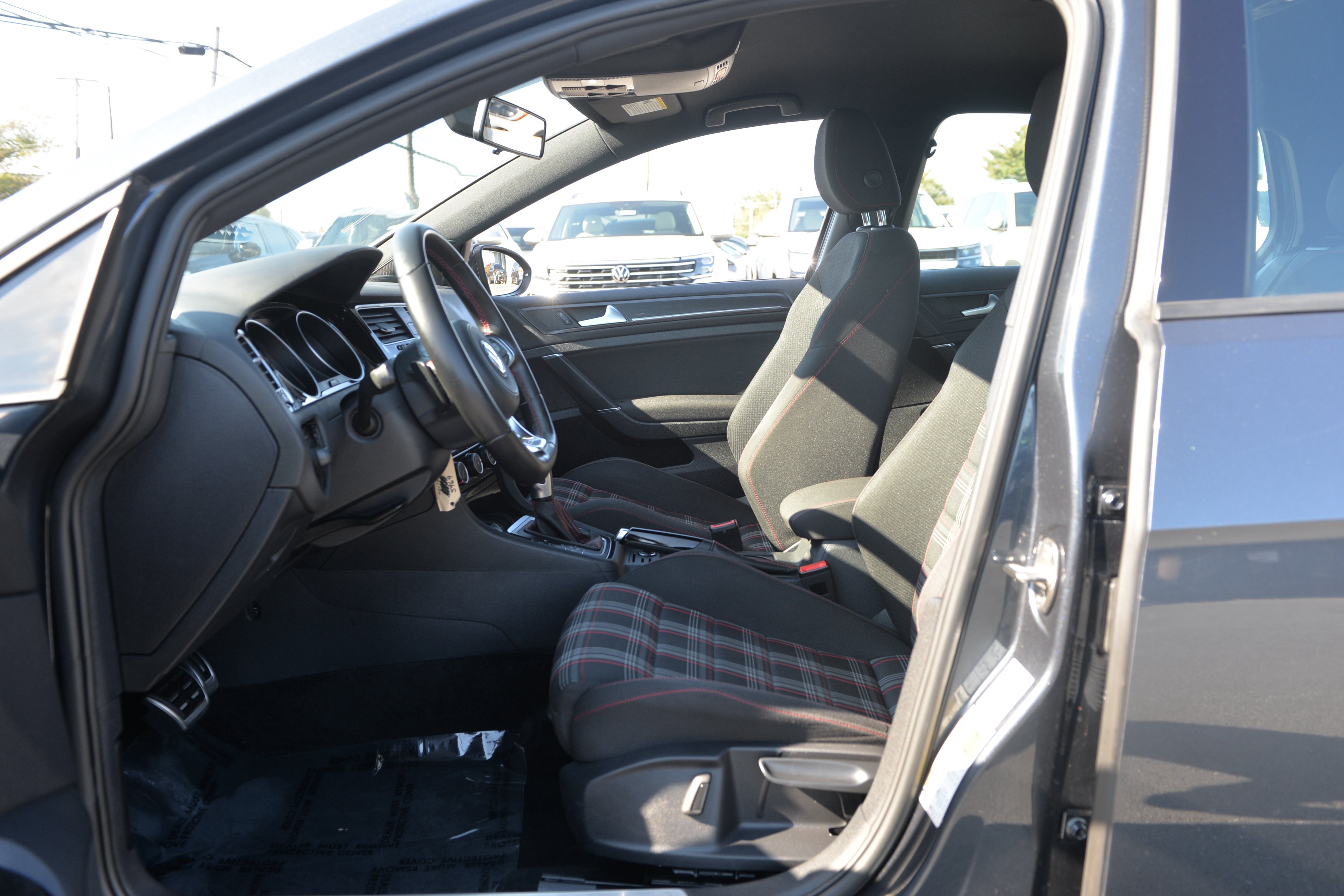 Used 2020 Volkswagen GTI S FWD image 22