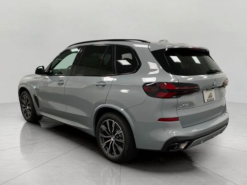New 2026 BMW X5 xDrive40i w/ M Sport Package AWD/4WD image 9