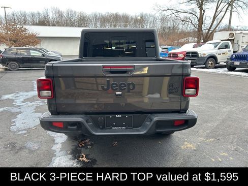 Used 2021 Jeep Gladiator Willys image 5