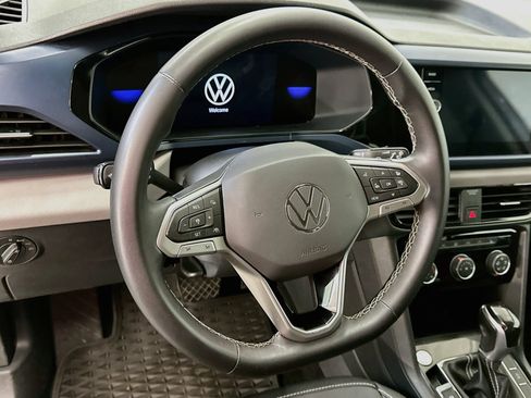 Used 2023 Volkswagen Taos SE AWD/4WD image 18