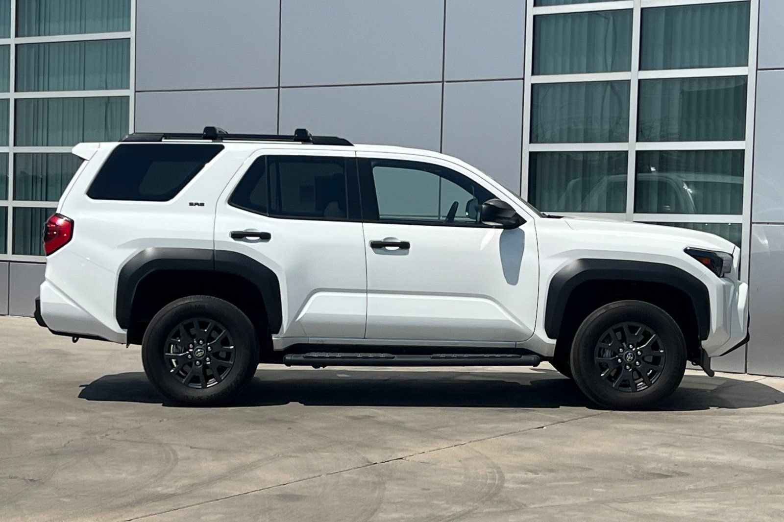 Used 2025 Toyota 4Runner SR5 AWD/4WD image 3
