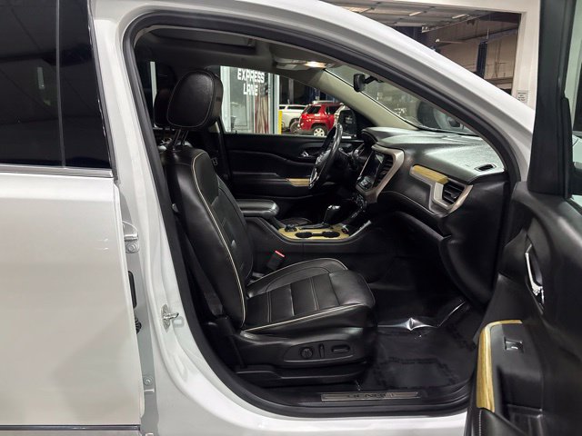 Used 2017 GMC Acadia Denali w/ Technology Package AWD/4WD image 42