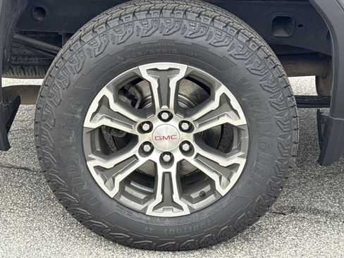 Used 2020 GMC Sierra 1500 SLE w/ Remote Start Package image 5