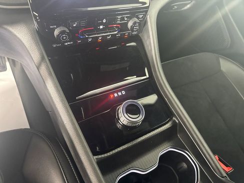 Used 2024 Jeep Grand Cherokee L Altitude image 24