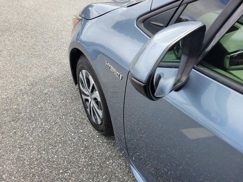 Used 2020 Toyota Corolla LE image 18