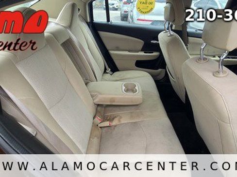 Used 2012 Chrysler 200 LX FWD image 21