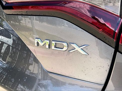 Certified 2026 Acura MDX w/ Technology Package FWD image 37
