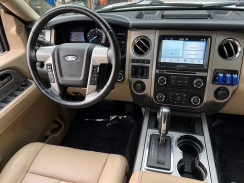 Used 2017 Ford Expedition Limited w/ Equipment Group 301A AWD/4WD image 16