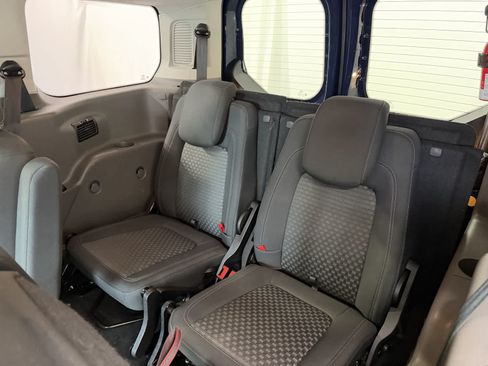 Used 2019 Ford Transit Connect XLT FWD image 12
