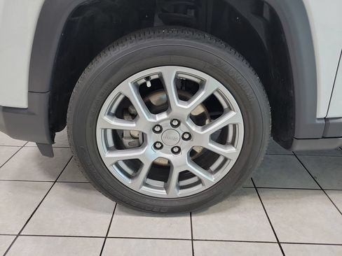 Used 2022 Jeep Compass Latitude AWD/4WD image 45