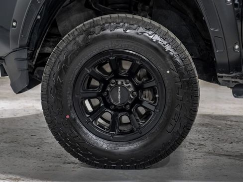 Used 2018 Toyota Tacoma SR w/ SR Convenience Package AWD/4WD image 58