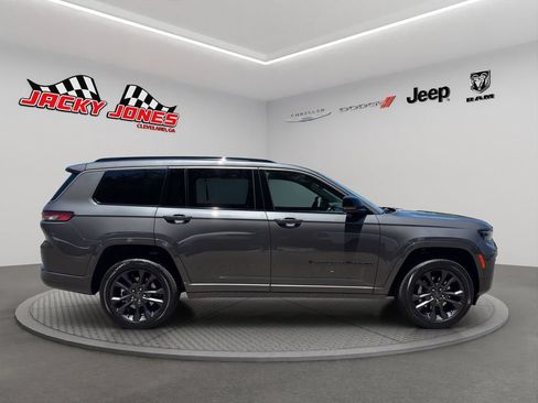 New 2026 Jeep Grand Cherokee L Limited AWD/4WD image 12