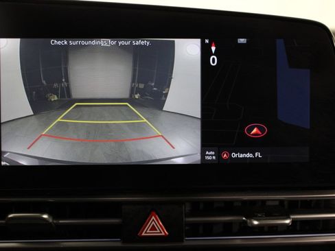 Certified 2024 Hyundai Elantra SEL FWD image 29
