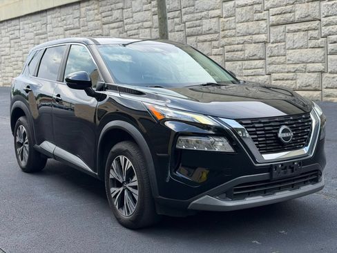 Used 2022 Nissan Rogue SV FWD image 5