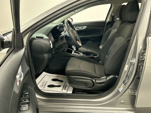 Certified 2023 Kia Forte LXS image 9