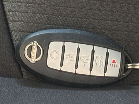 Used 2025 Nissan Altima 2.5 SV FWD image 26