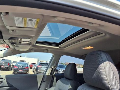 Used 2024 Subaru Crosstrek 2.0i Premium image 14