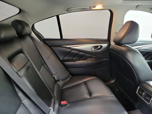 Used 2019 INFINITI Q50 Luxe w/ Essential Package (3.0T Luxe) AWD/4WD image 19