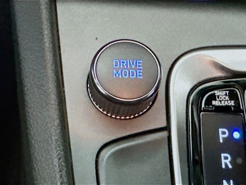 Used 2022 Hyundai Kona SEL image 24