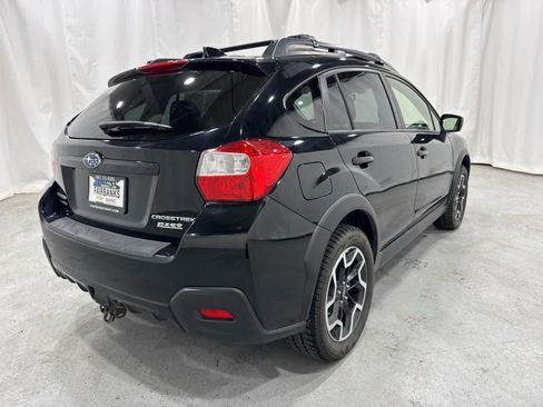Used 2017 Subaru Crosstrek 2.0i Premium AWD/4WD image 5