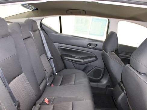 Used 2024 Nissan Altima 2.5 SV FWD image 27
