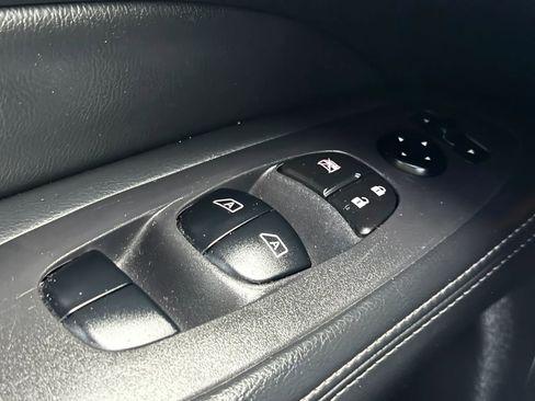Used 2017 Nissan Pathfinder SL w/ SL Tech Package FWD image 24