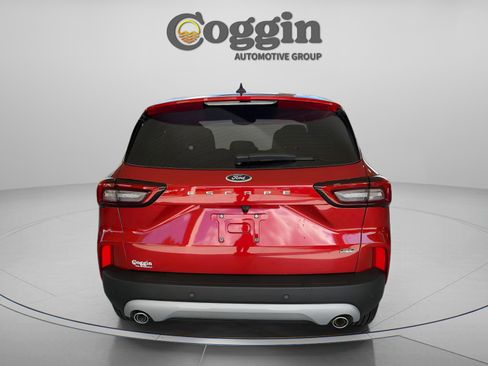 New 2025 Ford Escape PHEV w/ PHEV Premium Package image 4
