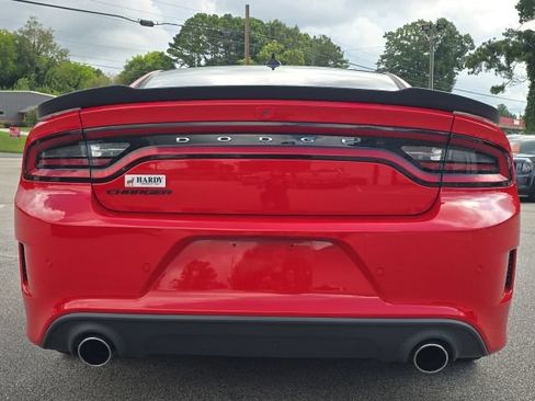 Used 2017 Dodge Charger R/T RWD image 4