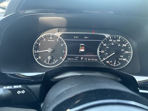 Used 2023 Nissan Pathfinder SV AWD/4WD image 20