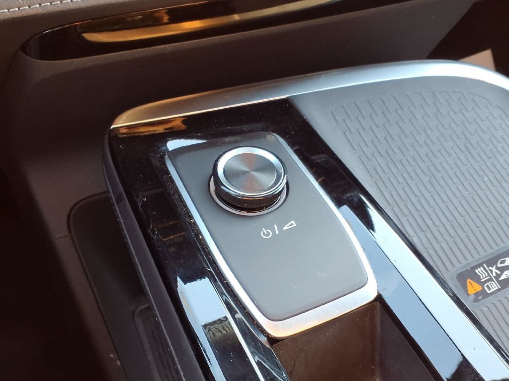 Used 2025 Buick Enclave Preferred FWD image 10