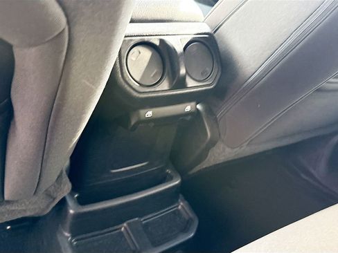 Used 2023 Jeep Wrangler Unlimited w/ Cold Weather Group AWD/4WD image 29