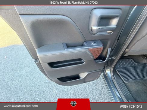 Used 2018 GMC Sierra 1500 SLE w/ SLE Value Package AWD/4WD image 42