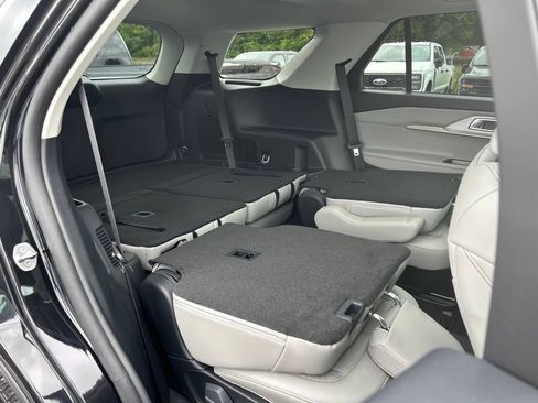 New 2026 Ford Explorer Active w/ Active Comfort Package AWD/4WD image 48