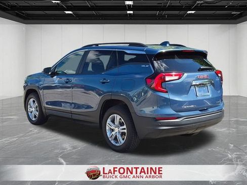 Certified 2024 GMC Terrain SLE w/ Driver Convenience Package AWD/4WD image 3