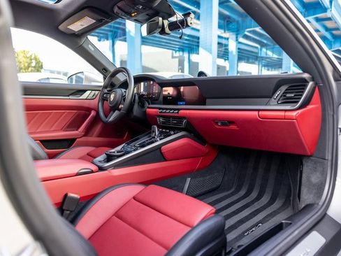 Used 2025 Porsche 911 Carrera image 49
