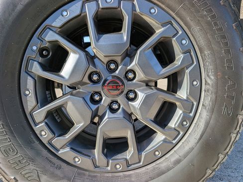 Used 2024 Nissan Frontier PRO-4X w/ Pro Premium Package image 7