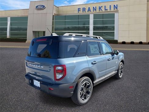 New 2025 Ford Bronco Sport Outer Banks w/ Outer Banks Tech Package+ image 7